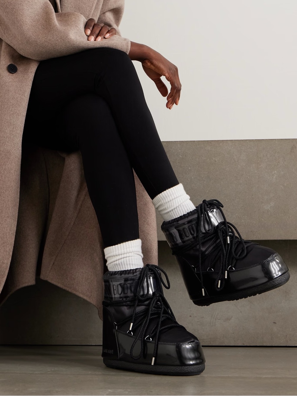 Moon boot icon low glance satin boots